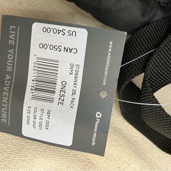 Eddie Bauer Stowaway 25L pack. Onyx. ‘Reach for More’ embroider. Padded straps. - Picture 10 of 10